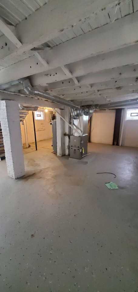 9703 Elwell Ave - Photo 2 of 31