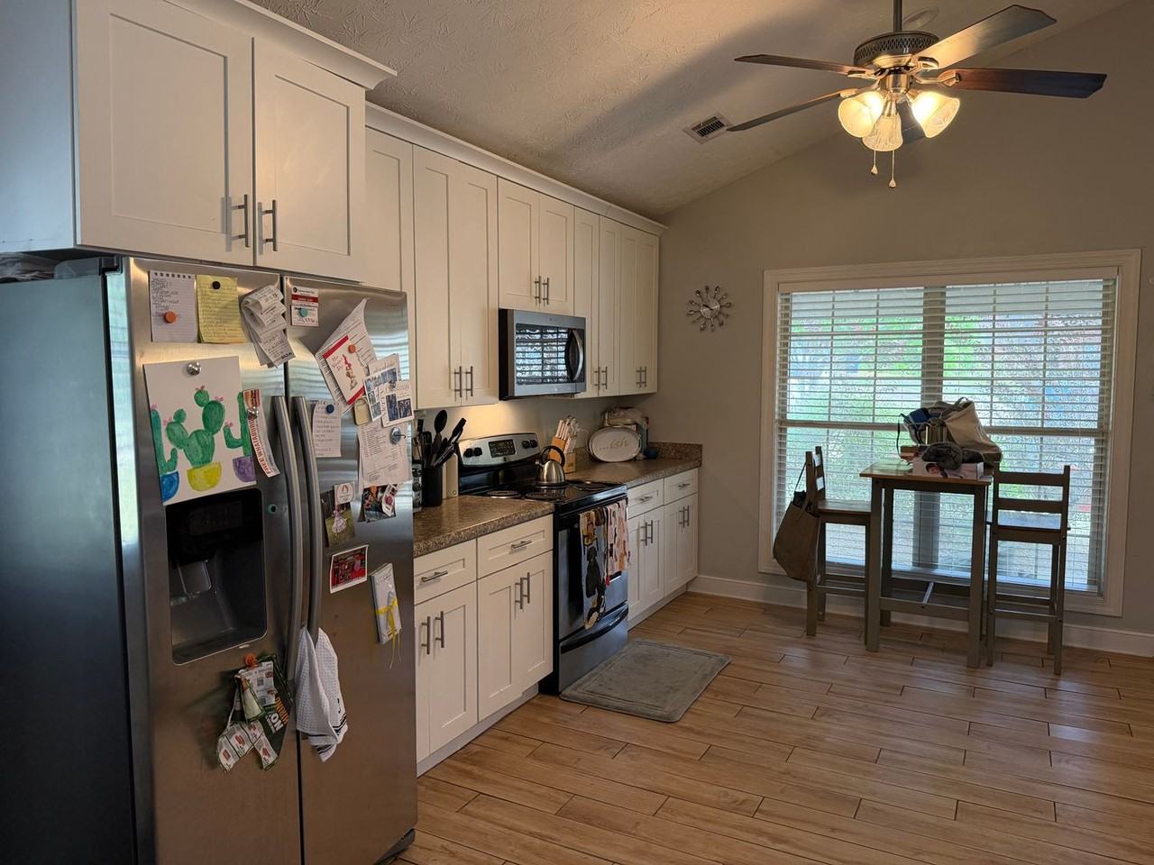 513 Greentree Ter - Photo 3 of 9