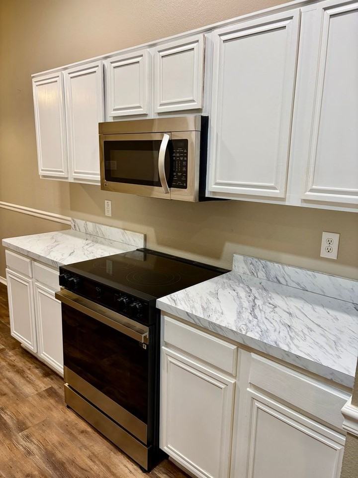 809 Canyon Cove Dr - Photo 4 of 29