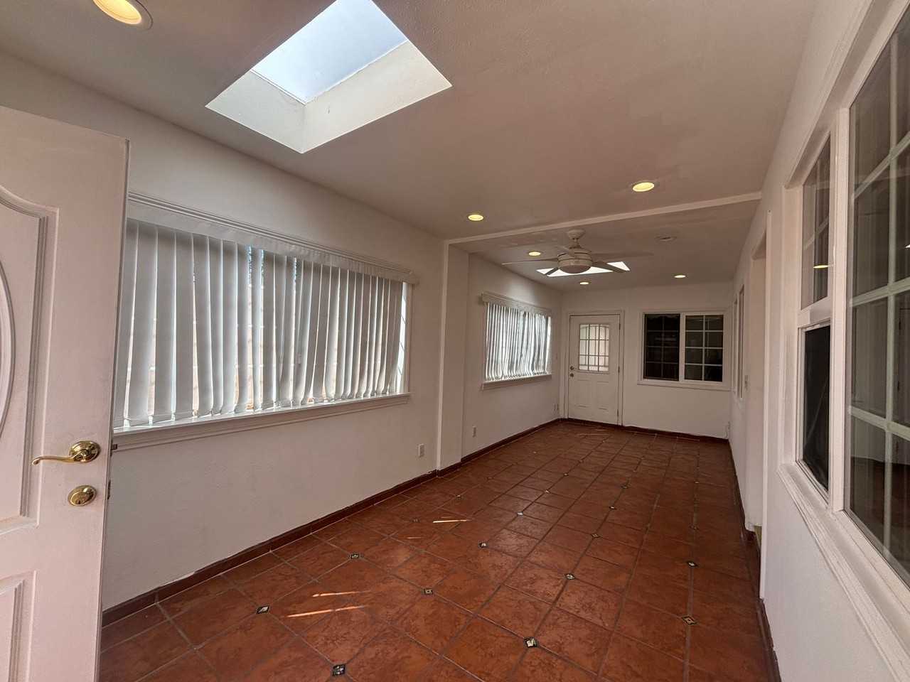 79 Suzanne Ln - Photo 5 of 22