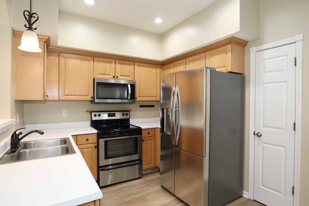 212 Walter St - Photo 7 of 29