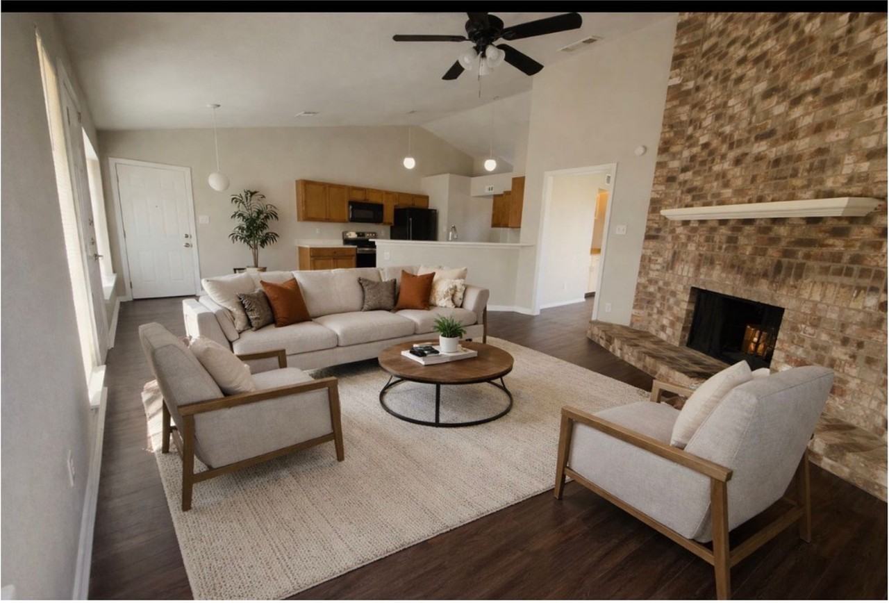 432 E Belt Line Rd - Photo 3 of 18