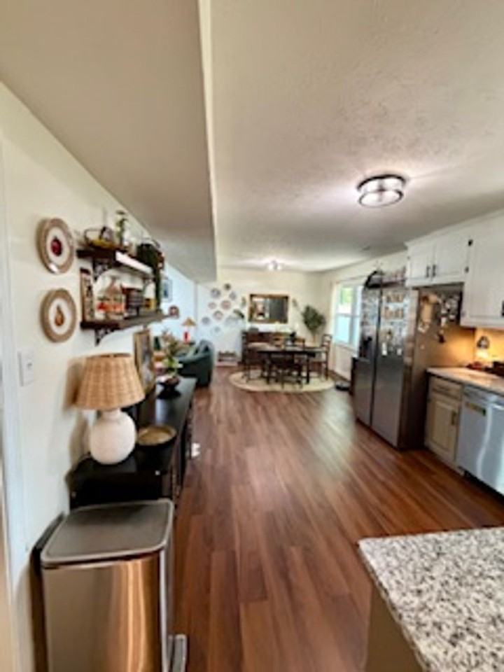 14305 Penrith Ln - Photo 7 of 17