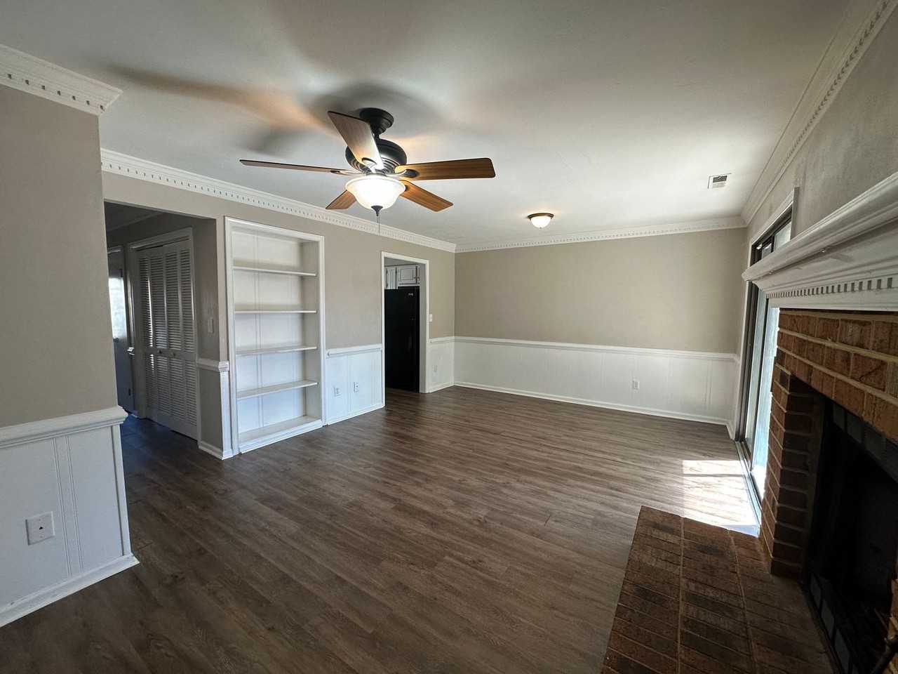 2023 Candlelight Dr - Photo 6 of 22