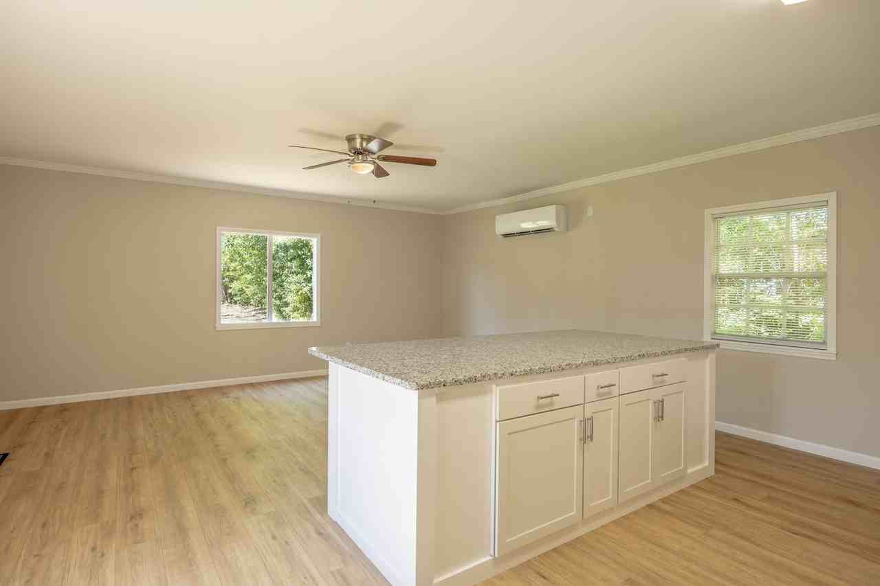 263 Georgia Ave - Photo 3 of 10