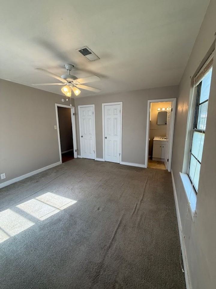 2113 Parramore St - Photo 6 of 16