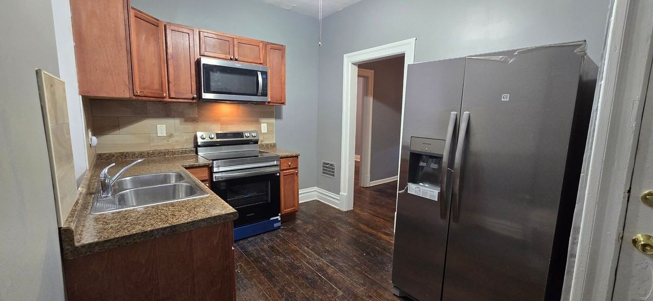 4637 Virginia Ave - Photo 3 of 4