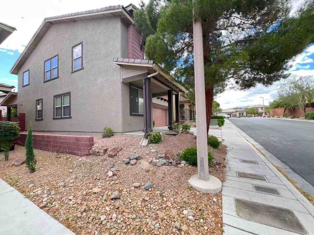 10555 Winter Grass Dr - Photo 3 of 33