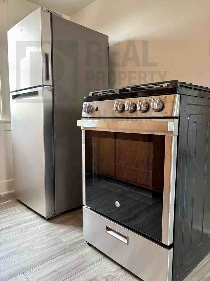 430 Keilman St - Photo 6 of 13