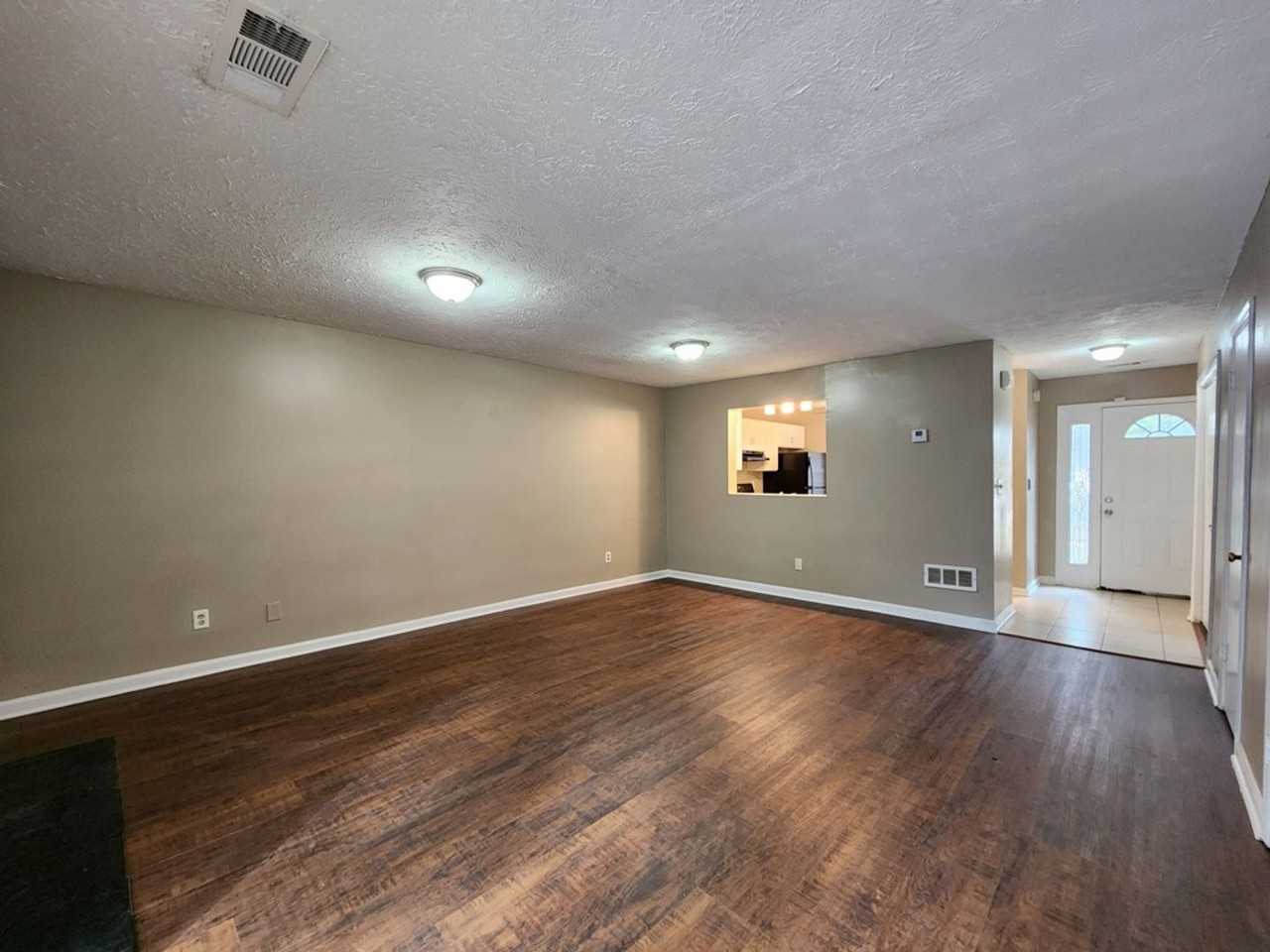 3547 Main Station Dr Sw - Photo 4 of 15