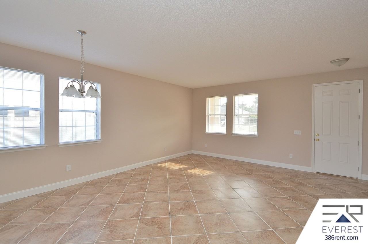 144 London Dr - Photo 6 of 33