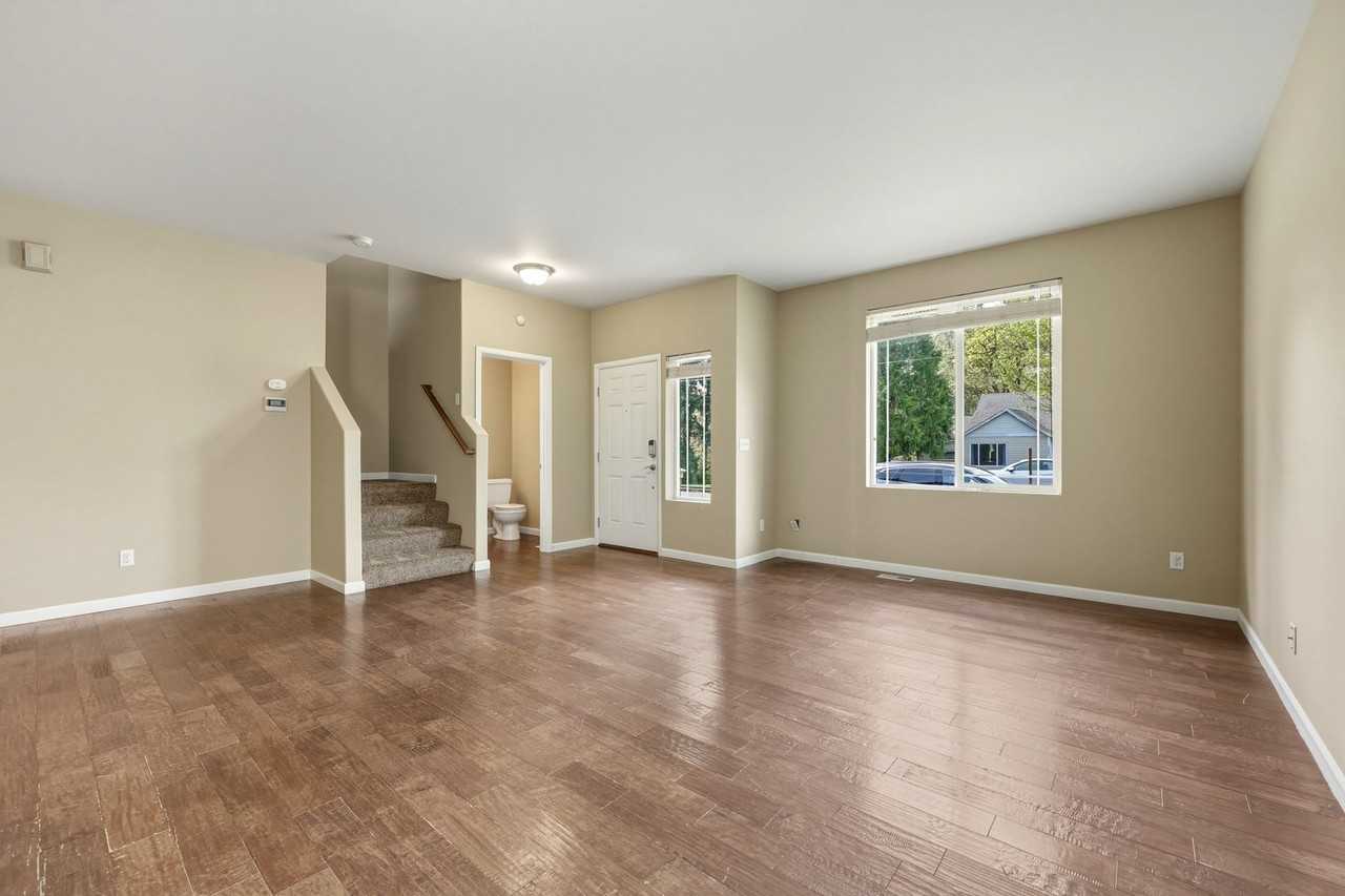 1620 Craig Rd Se - Photo 4 of 27