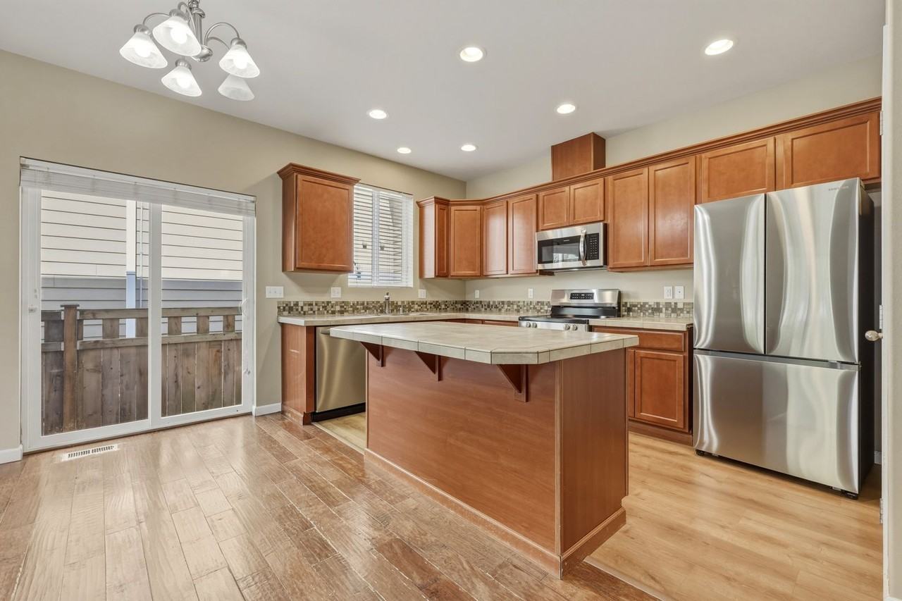 1620 Craig Rd Se - Photo 7 of 27