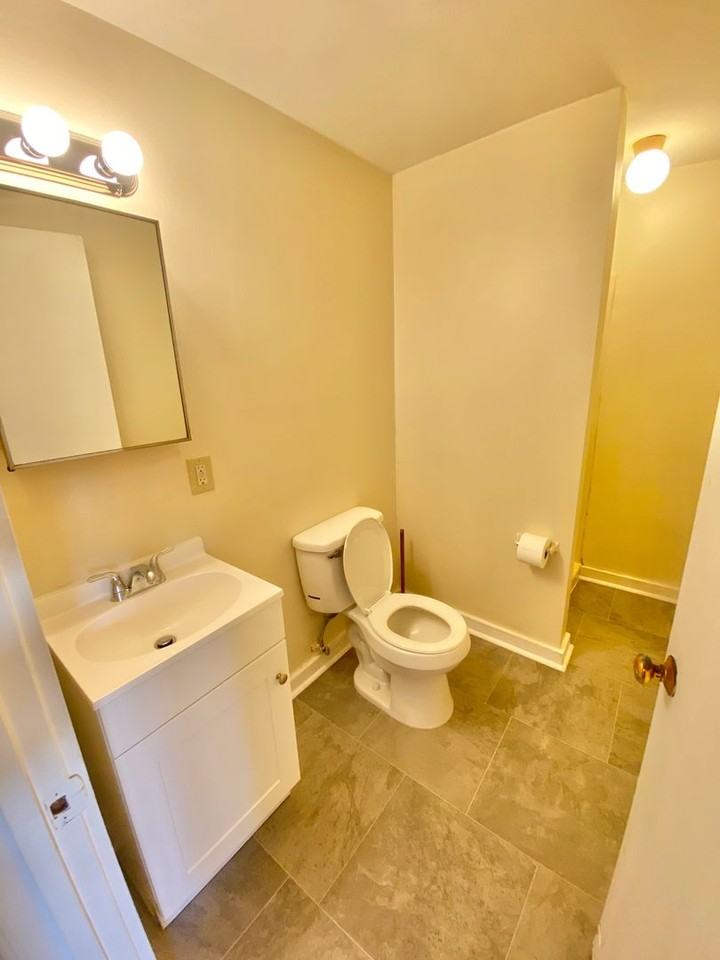 24 Main St - Photo 7 of 9