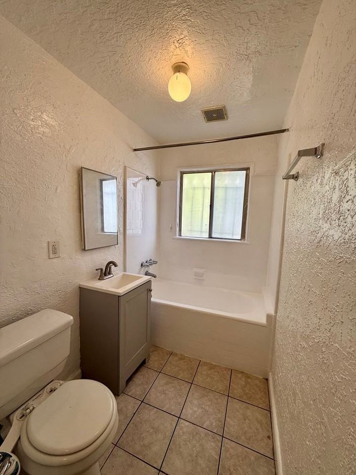 1534 Winona Blvd. - Photo 6 of 8