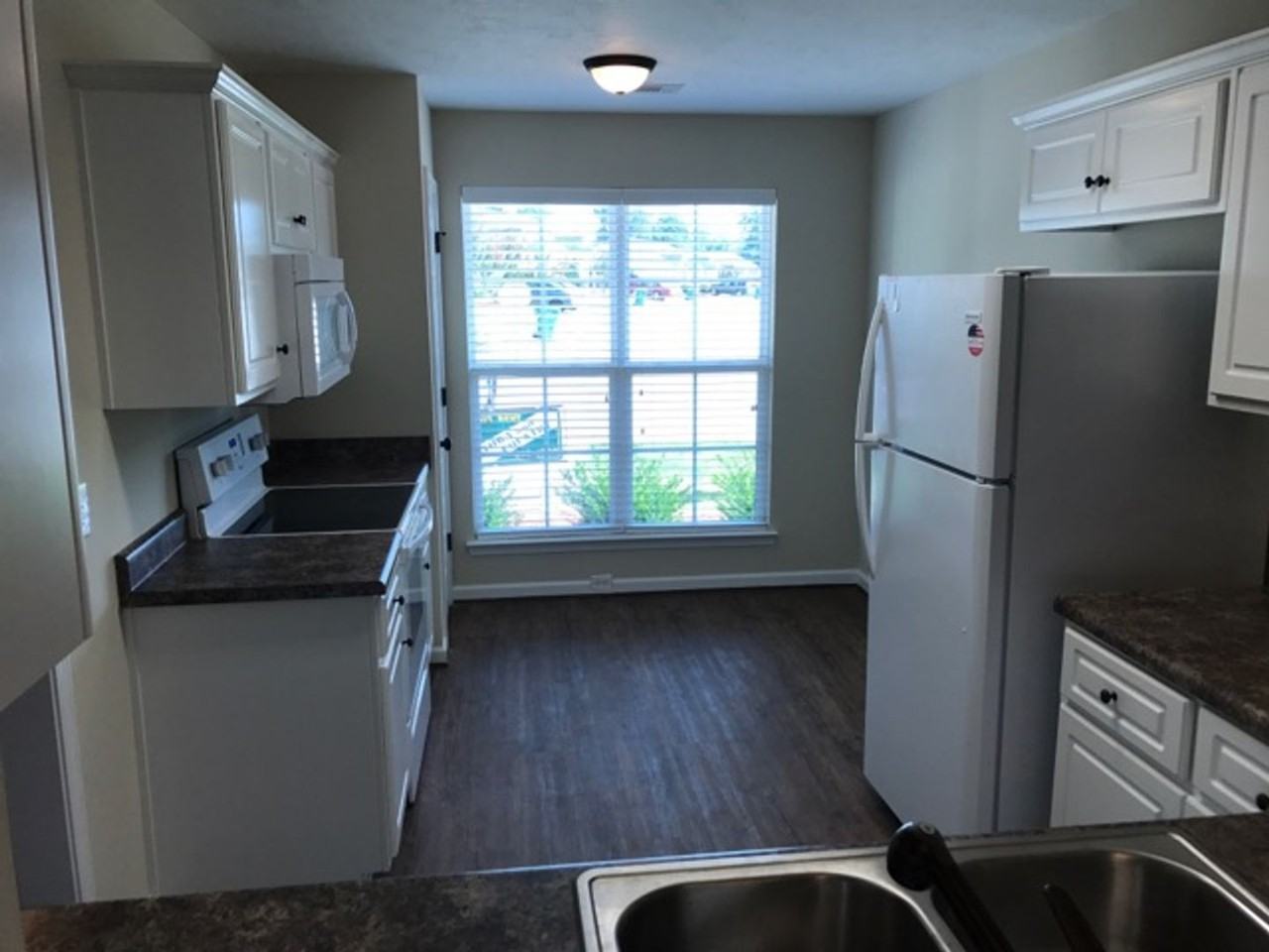 149 Yucca Ct - Photo 2 of 8