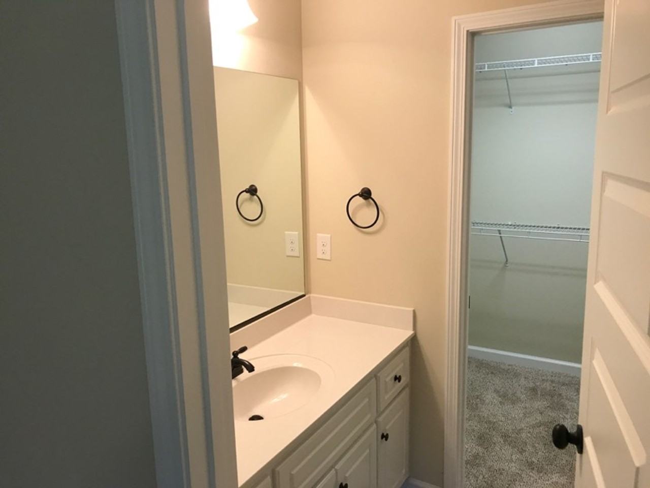 149 Yucca Ct - Photo 7 of 8