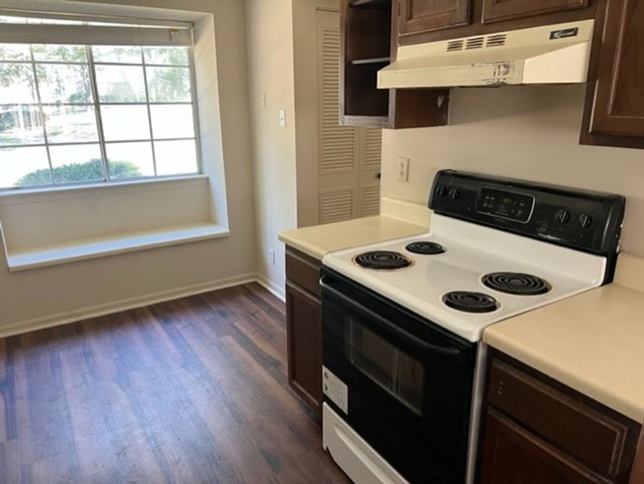 6701 Dickens Ferry Rd #29 - Photo 5 of 12