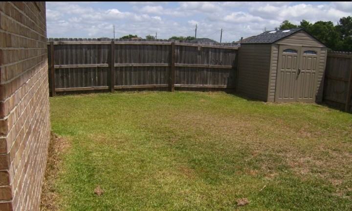 13631 Catahoula Dr S - Photo 3 of 10