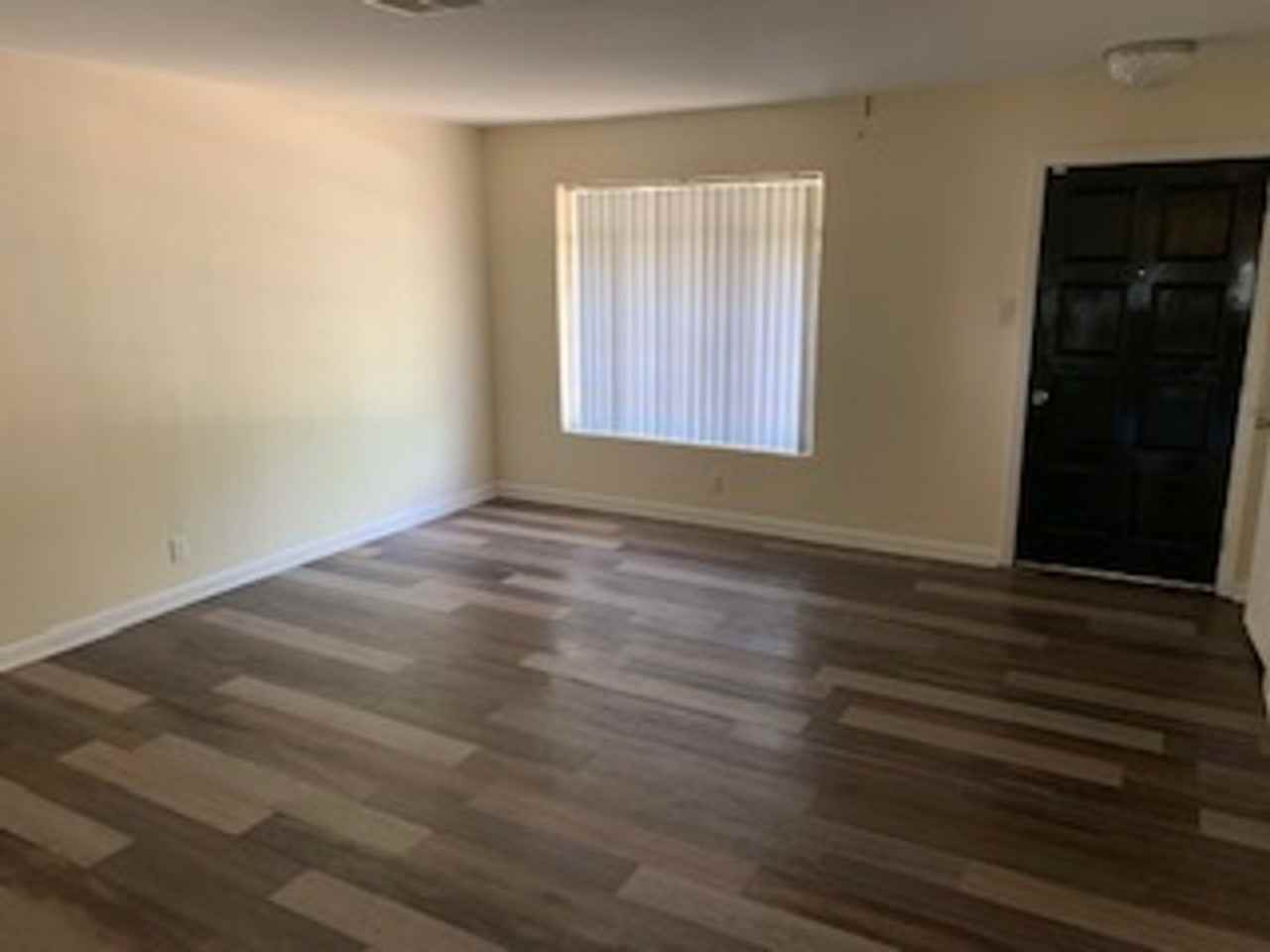 5508 Overlook Rd - Photo 2 of 10