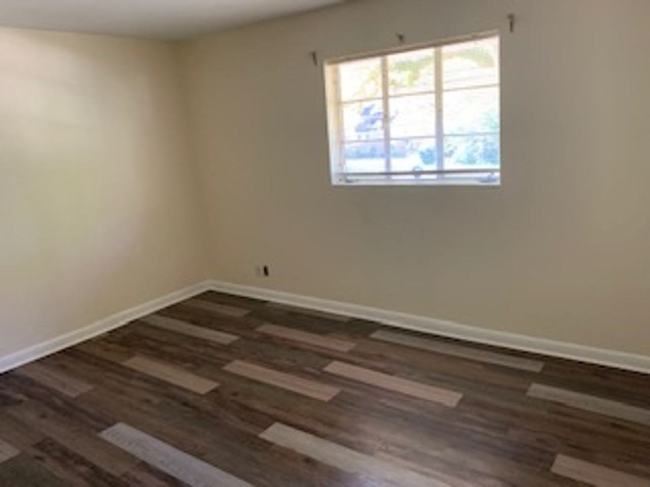 5508 Overlook Rd - Photo 4 of 10