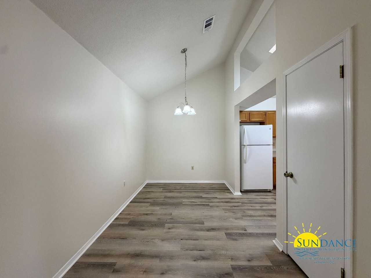 1867 Heartland Dr - Photo 5 of 21