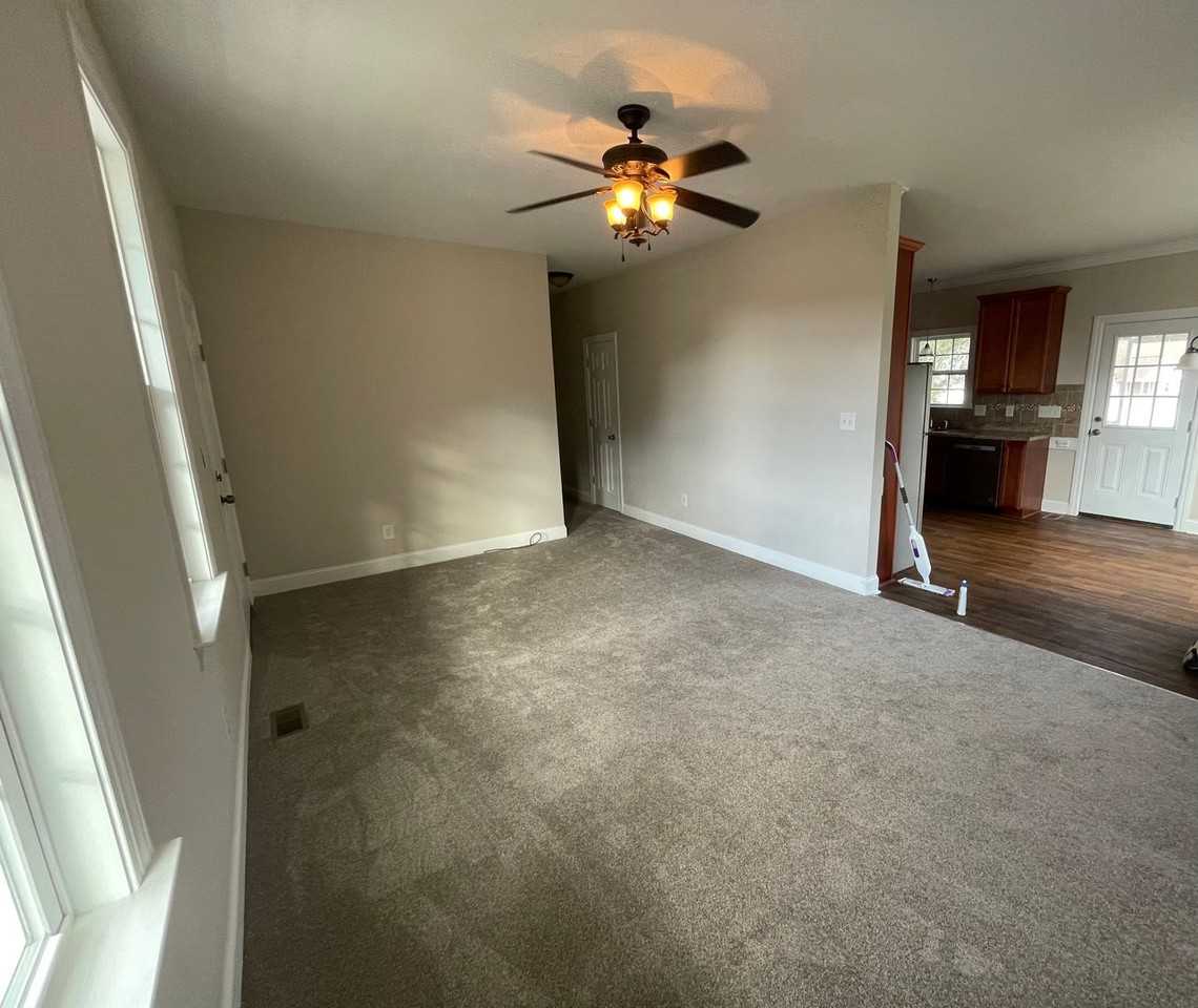 6776 Flat Rock Rd - Photo 7 of 10