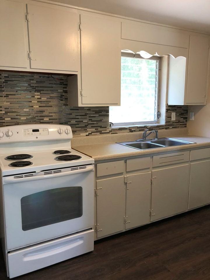 138 Homestead Ave - Photo 4 of 13