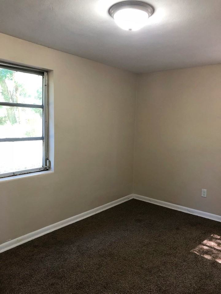 138 Homestead Ave - Photo 7 of 13