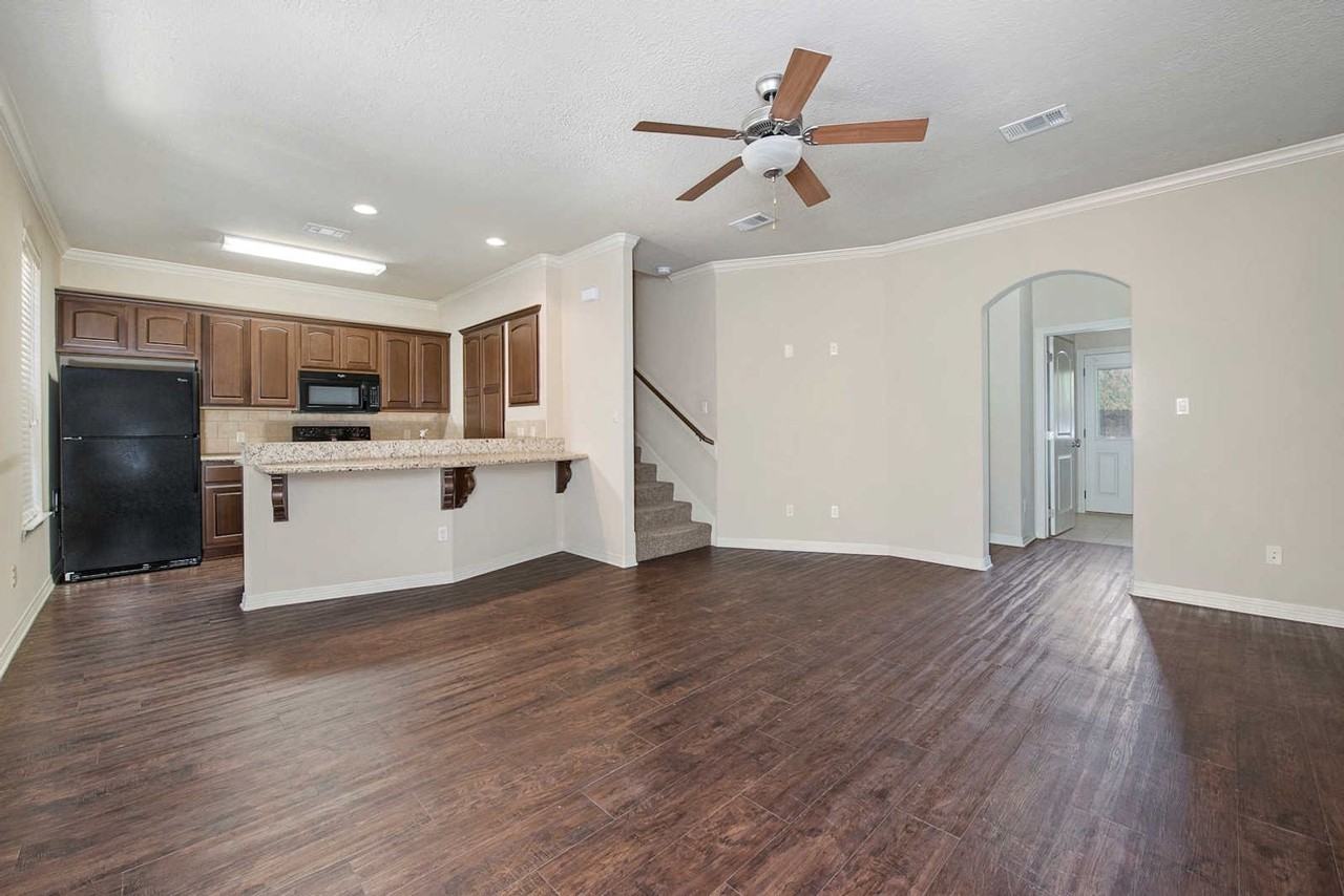 503 Forest Dr - Photo 4 of 31