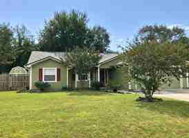 featured image of 502 Hunt Club Rd