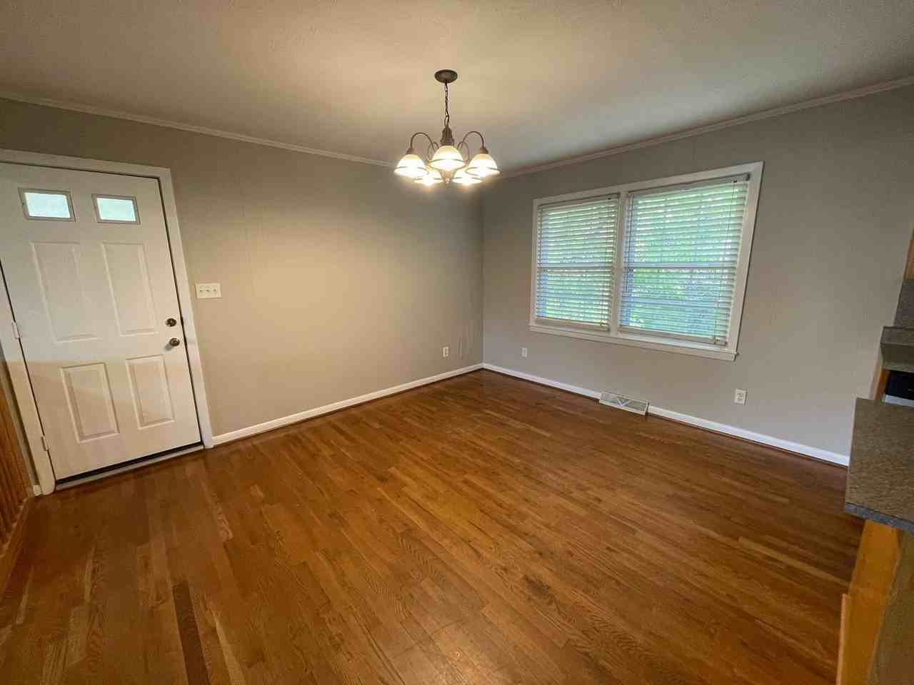 821 E Main St - Photo 2 of 19