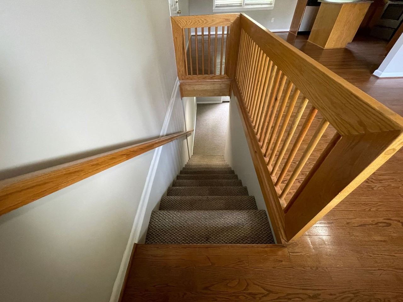 821 E Main St - Photo 6 of 19