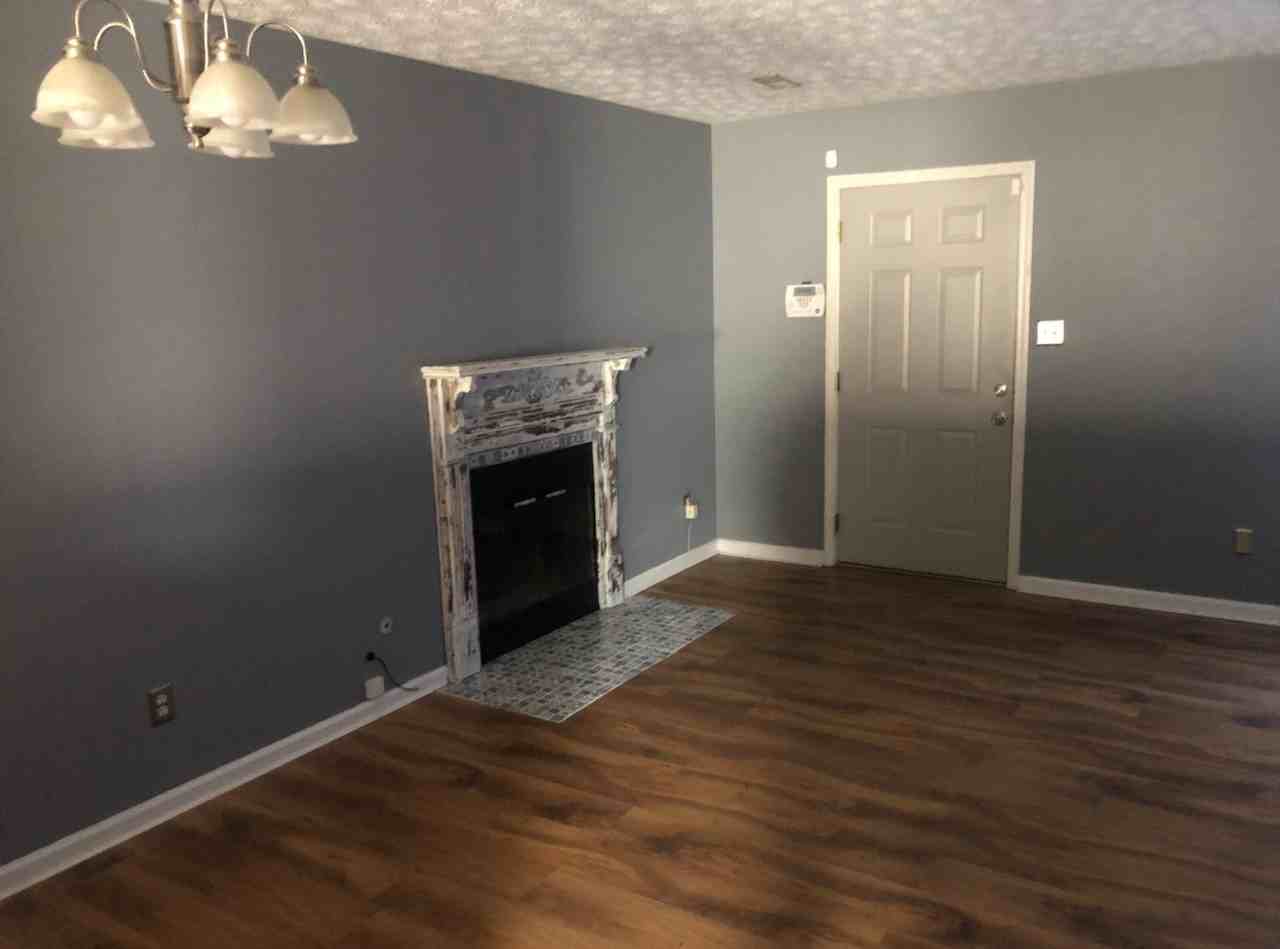 670 Shadywood Ln - Photo 7 of 29