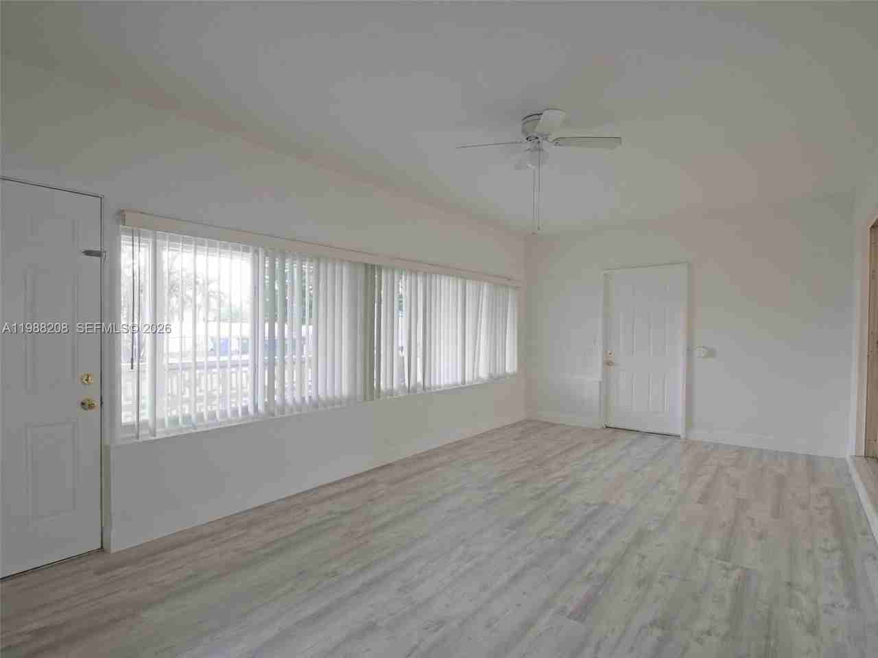 5510 Johnson Street - Photo 7 of 17