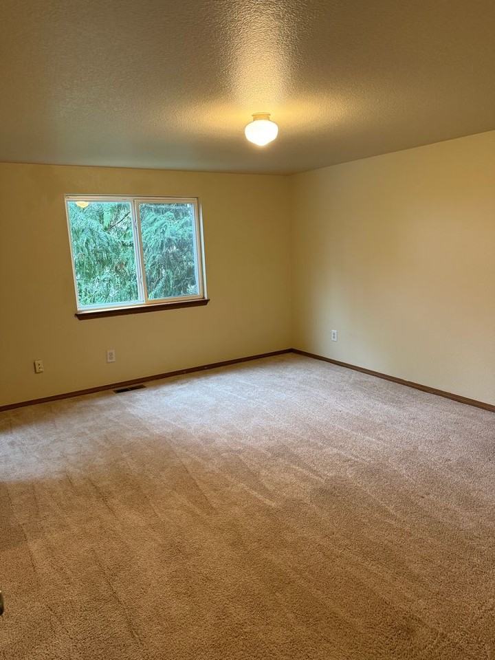 3702 203rd Pl Sw - Photo 7 of 15