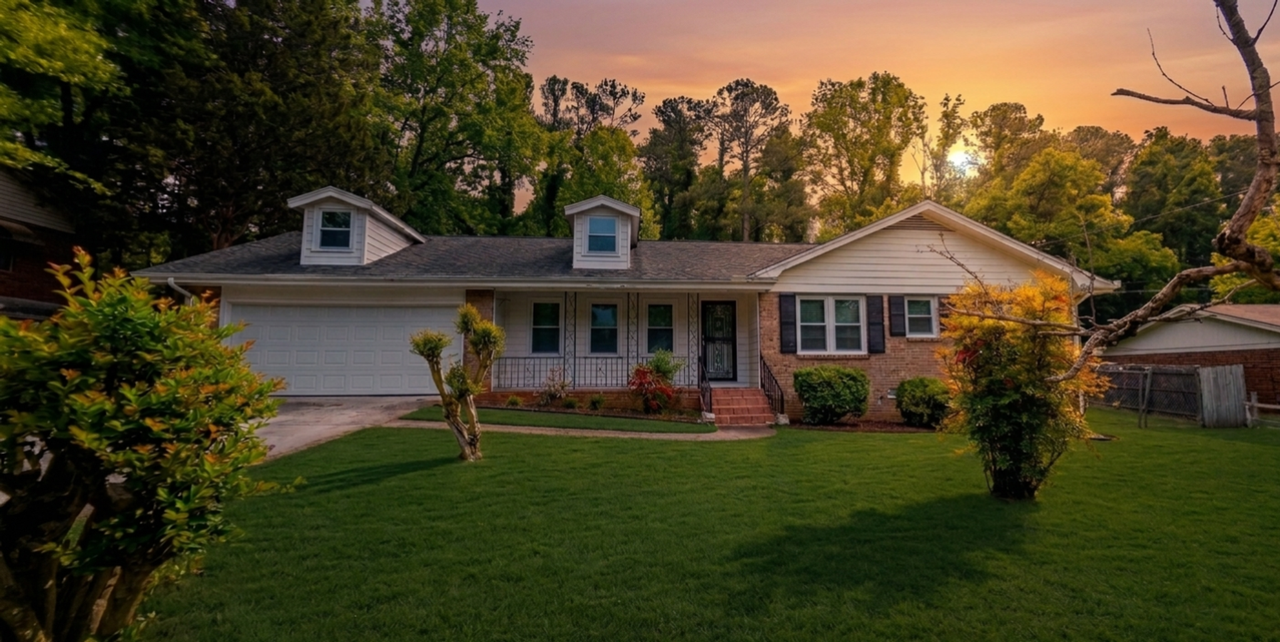2866 Manor Ct - Photo 2 of 18
