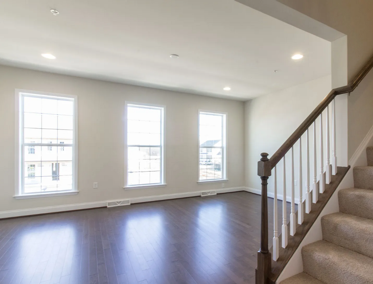 610 Mayer Pl - Photo 7 of 22