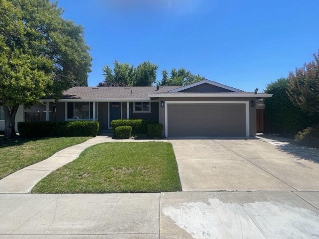 6850 Heath Ct - Photo 2 of 21