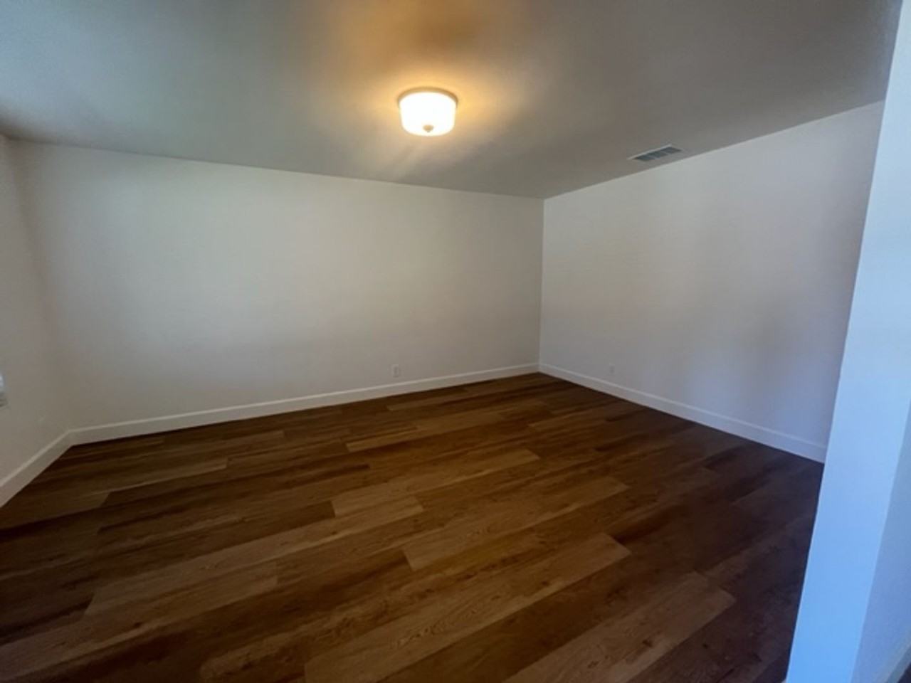 6850 Heath Ct - Photo 7 of 21