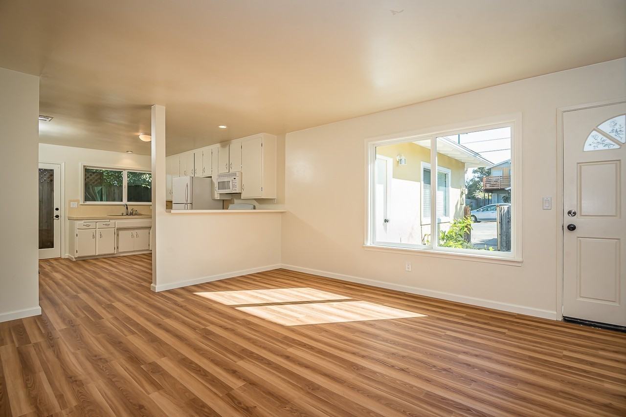 1821 Fearn Ave - Photo 6 of 11