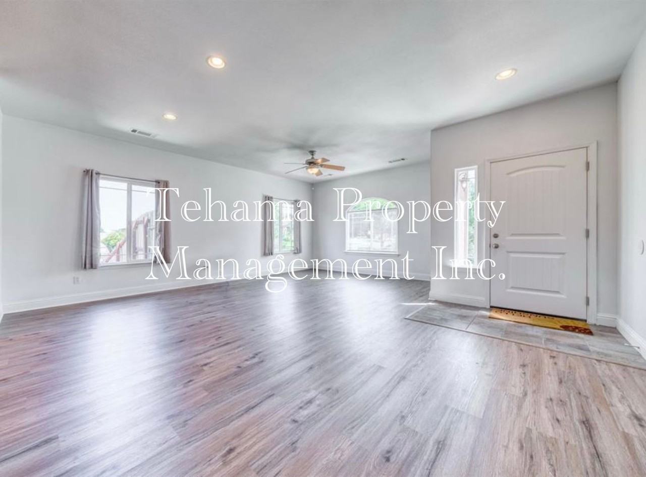 400 James Ct - Photo 2 of 18