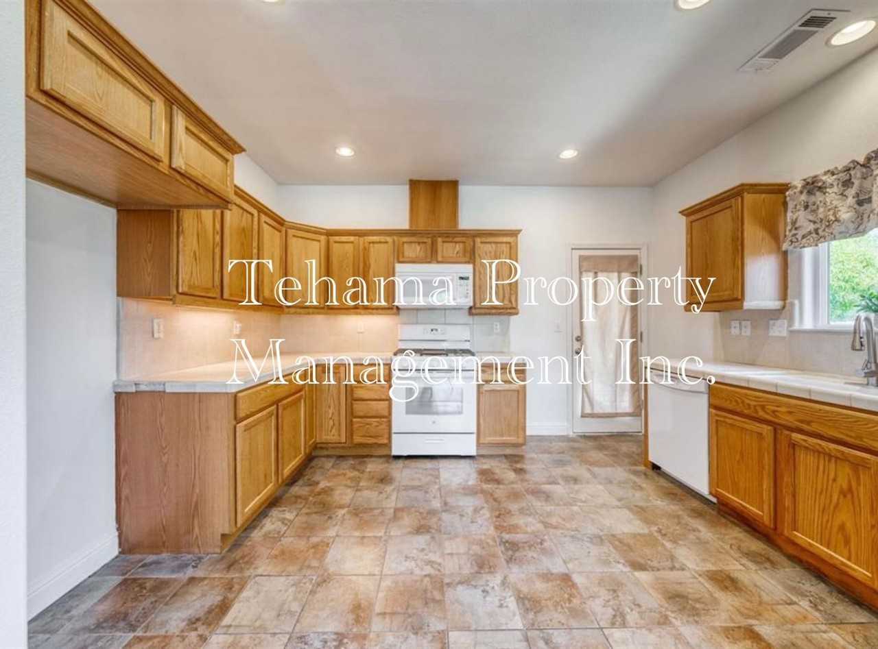 400 James Ct - Photo 4 of 18