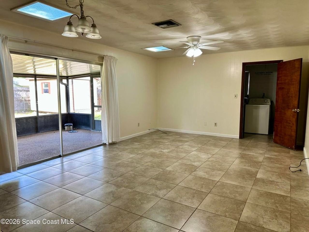 680 Birchwood Ln - Photo 5 of 23