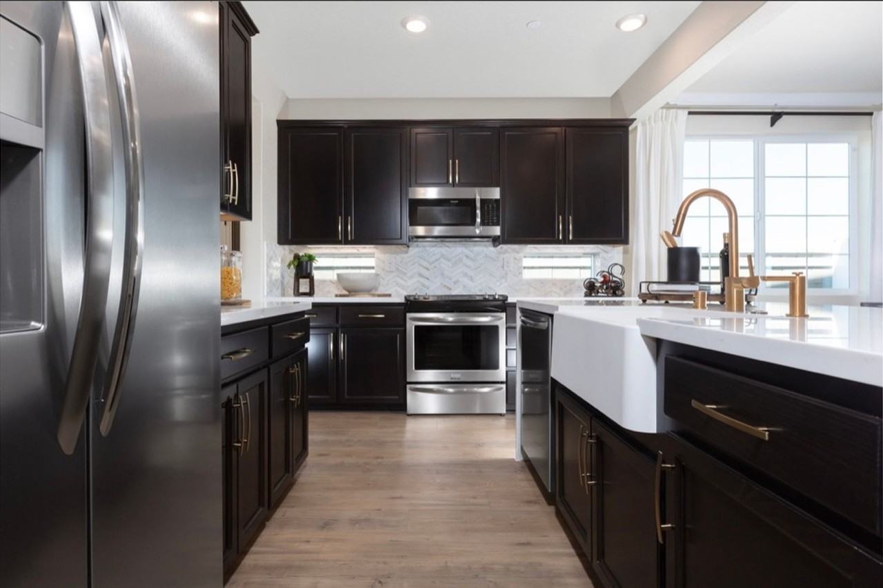 3115 Bobwhite Ct - Photo 3 of 21