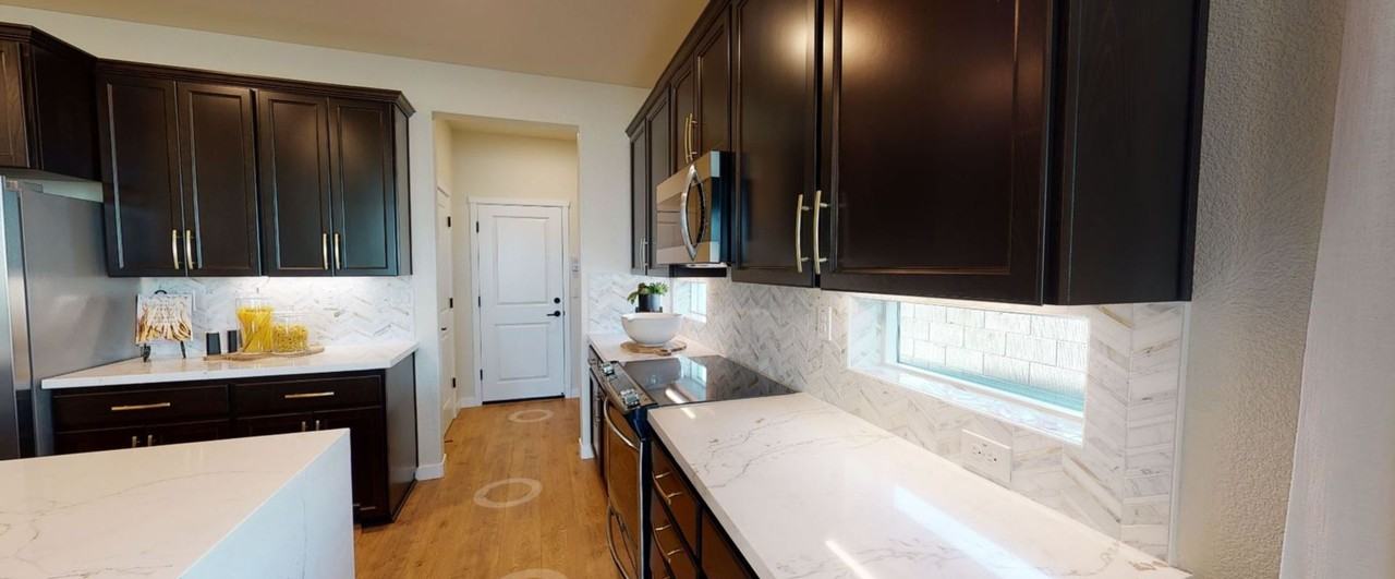 3115 Bobwhite Ct - Photo 5 of 21