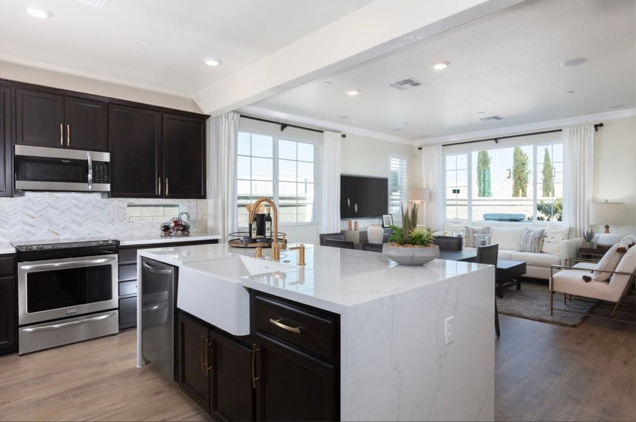 3115 Bobwhite Ct - Photo 6 of 21