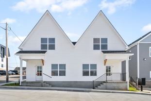 2 Bedroom Townhome For Rent in Historic Downtown Clarksville! - Photo 1 of 1