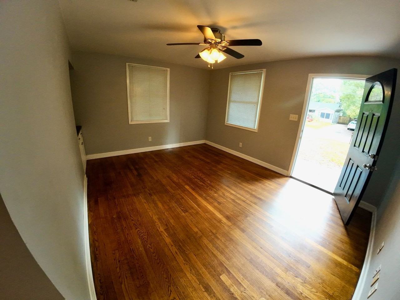 4654 Cottonwood Dr - Photo 3 of 22