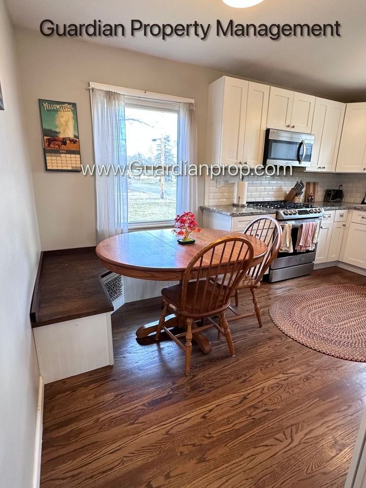 2700 Florida Ave S - Photo 3 of 22